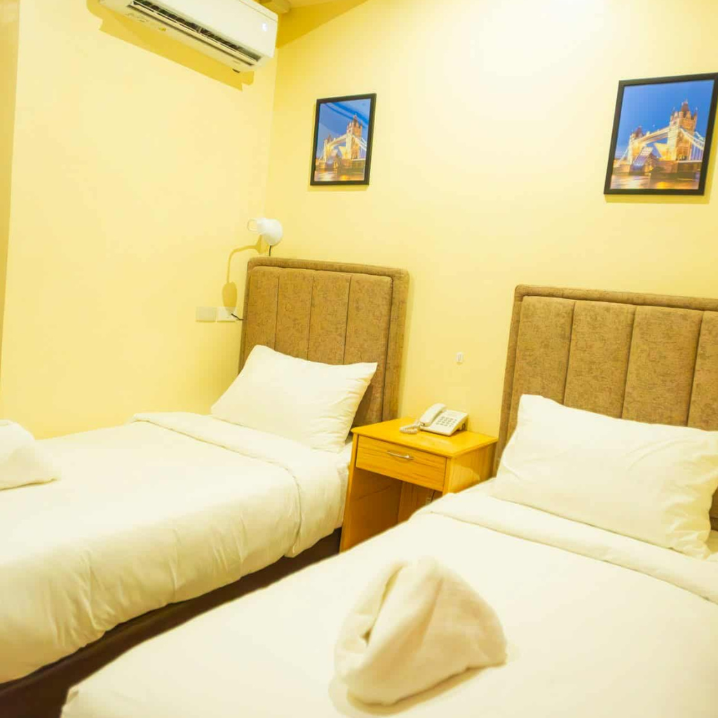 Raim Hotel restaurant